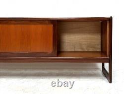 Buffet TV rétro en teck vintage, unité multimédia du milieu du siècle 1960 ELLIOTS de NEWBURY