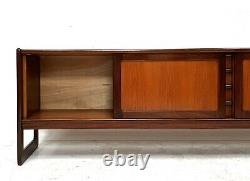 Buffet TV rétro en teck vintage, unité multimédia du milieu du siècle 1960 ELLIOTS de NEWBURY