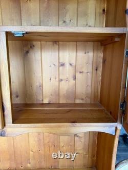 Buffet de cuisine en pin massif vintage avec portes en verre leadlight et espace de rangement