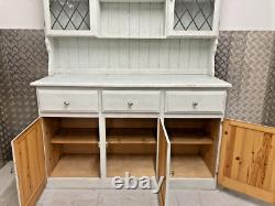 Buffet de cuisine vintage français vert menthe pâle en pin, style campagne, vieilli
