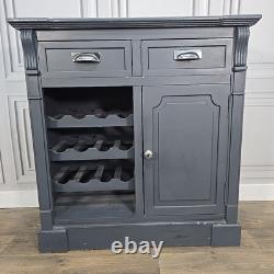 Buffet en bois peint gris style campagne avec tiroirs et placard pour vin