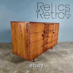 Buffet en bois vintage rétro des années 1950 style mi-siècle MCM