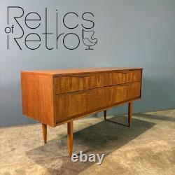 Buffet en teck Austinsuite Frank Guille vintage rétro MCM ensemble de 2