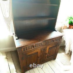 Buffet gallois en chêne sculpté à plis de lin ancien, fabriqué en Angleterre, armoire vintage