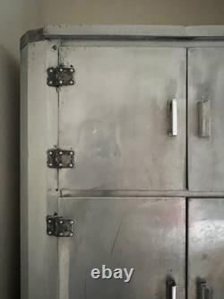 Buffet garde-manger vintage en aluminium des années 1950