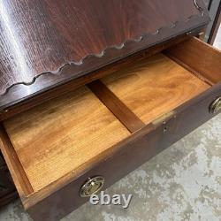 Bureau-bibliothèque vintage en acajou avec buffet et vitrines en verre