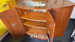 Cabinet à cocktails métamorphique en teck des années 1960 Tunridge vintage rétro