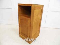 Cabinet de chevet en chêne vintage Art Déco de bonne qualité par AB Ltd des années 1930
