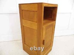 Cabinet de chevet en chêne vintage Art Déco de bonne qualité par AB Ltd des années 1930