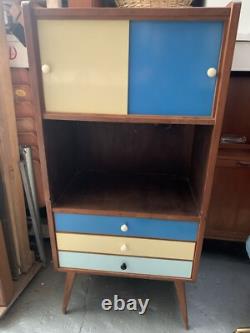 Cabinet de rangement en bois vintage rétro moderne des années 60-70 MCM