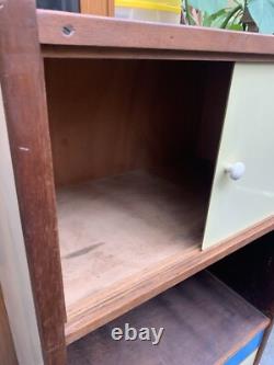 Cabinet de rangement en bois vintage rétro moderne des années 60-70 MCM