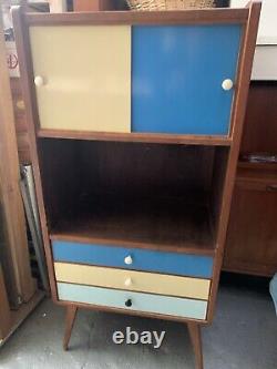 Cabinet de rangement en bois vintage rétro moderne des années 60-70 MCM