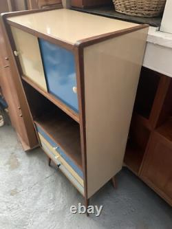 Cabinet de rangement en bois vintage rétro moderne des années 60-70 MCM