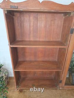 Cabinet mural vintage indien colonial en bois vitré pour salle de bain et cuisine