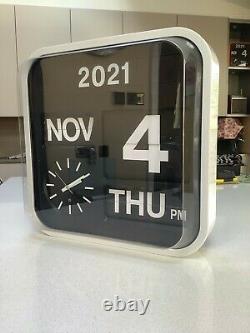 Calendrier De L'habitat Wall Flip Clock' Retro. Vintage Lovely Unmarked Entièrement Travaillé