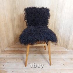 Chaise d'accent de cuisine style Ben des années 1960 en peluche de mouton mongol vintage rétro fabuleux