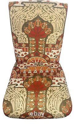 Chaise d'allaitement Vintage Retro basse pour chambre avec motif floral + ensemble assorti d'ottoman pour chambre.