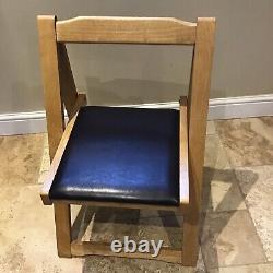 Chaise de cuisine pliante vintage assortie, siège en vinyle, bois de hêtre rétro des années 60 du milieu du siècle