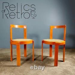 Chaise de salle à manger vintage rétro MCM orange et en osier des années 50