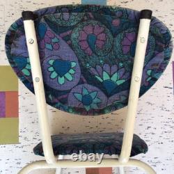 Chaise de salle à manger vintage rétro des années 60 avec assise en tissu floral kitsch en barkcloth bleu