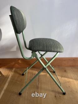 Chaise pliante en métal vert vintage rétro restaurée pour la cuisine/le camping
