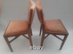Chaises de cuisine et de café vintage rétro en velours rose boisées milieu de siècle MCM x 3