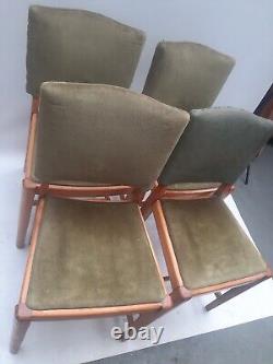 Chaises en velours vert utilitaire de salle à manger de cuisine en bois rétro vintage milieu du siècle MCM