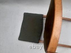 Chaises en velours vert utilitaire de salle à manger de cuisine en bois rétro vintage milieu du siècle MCM