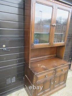 Collection de meubles de rangement de cuisine vintage rétro Ercol Welsh Dresser à Crewe