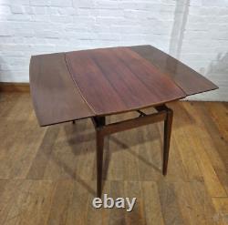 Console latérale métamorphique vintage rétro du milieu du siècle vers une table de cuisine / salle à manger