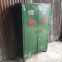 Double Casiers Anciens Industriels, Upcycled Military Funky Retro 2 Door Workshop