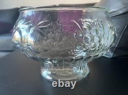 Ensemble à punch aux fruits en cristal Jeannette des années 1960, bol de 8 litres, 26 pièces