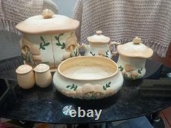 Ensemble de 13 pièces de théière Carousel en champignon crème géant d'Arnel