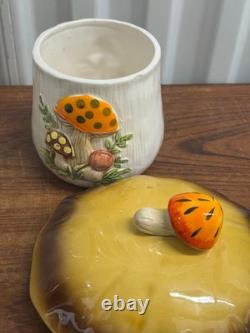 Ensemble de 2 boîtes à biscuits Sears Merry Mushroom vintage des années 70 - décoration de cuisine rétro