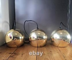 Ensemble de 3 lampes de plafond en aluminium à pointes des années 80, style spatial rétro vintage pour cuisine des années 60.