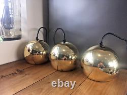 Ensemble de 3 lampes de plafond en aluminium à pointes des années 80, style spatial rétro vintage pour cuisine des années 60.