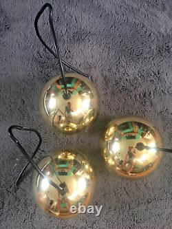 Ensemble de 3 lampes de plafond en aluminium à pointes des années 80, style spatial rétro vintage pour cuisine des années 60.