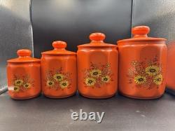 Ensemble de 4 canisters en aluminium Kromex fleurs décor rétro des années 1970 orange
