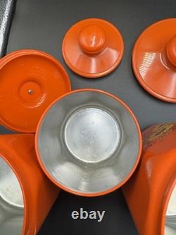 Ensemble de 4 canisters en aluminium Kromex fleurs décor rétro des années 1970 orange