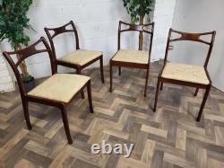 Ensemble de 4 chaises de salle à manger vintage en teck des années 50 danoise scandinave MCM