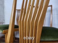 Ensemble de 4 chaises de salle à manger vintage scandinaves en hêtre et velours vert MCM