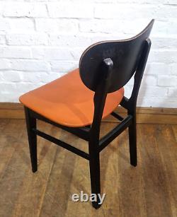 Ensemble vintage rétro de 4 chaises de salle à manger de cuisine