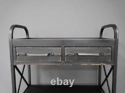 Étagère de cabinet en métal rustique au style industriel vintage