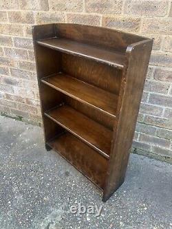 Étagère murale en bois de qualité rétro de l'époque de guerre vintage