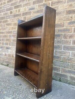 Étagère murale en bois de qualité rétro de l'époque de guerre vintage