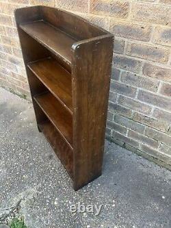 Étagère murale en bois de qualité rétro de l'époque de guerre vintage