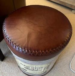 Étiquette de vin pour tabouret en cuir et toile présentant un style vintage / rétro