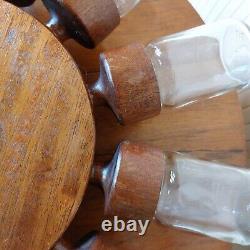 Fabuleux porte-épices en teck danois des années 1960 et 1970 avec 12 bocaux en verre sur roues