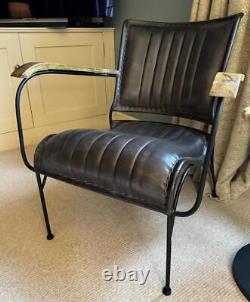 Fauteuil en cuir gris vintage rétro moderne de designer, accent d'appoint