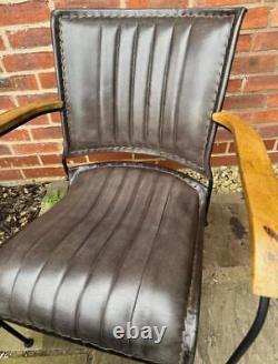 Fauteuil en cuir gris vintage rétro moderne de designer, accent d'appoint